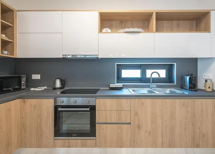 Newly Renovated Apt In The Heart Of Kerameikos